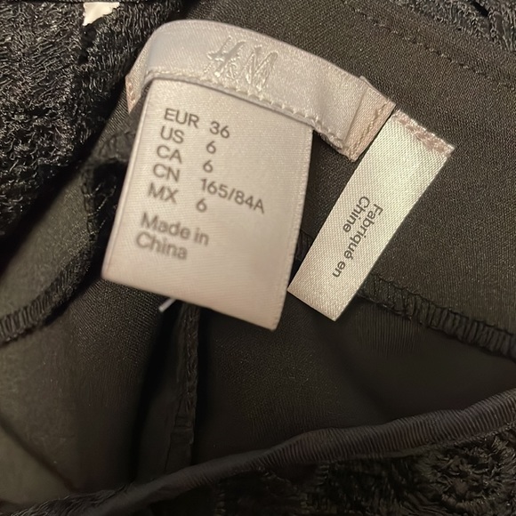 Beautiful black floral H&M dress - Picture 10 of 10